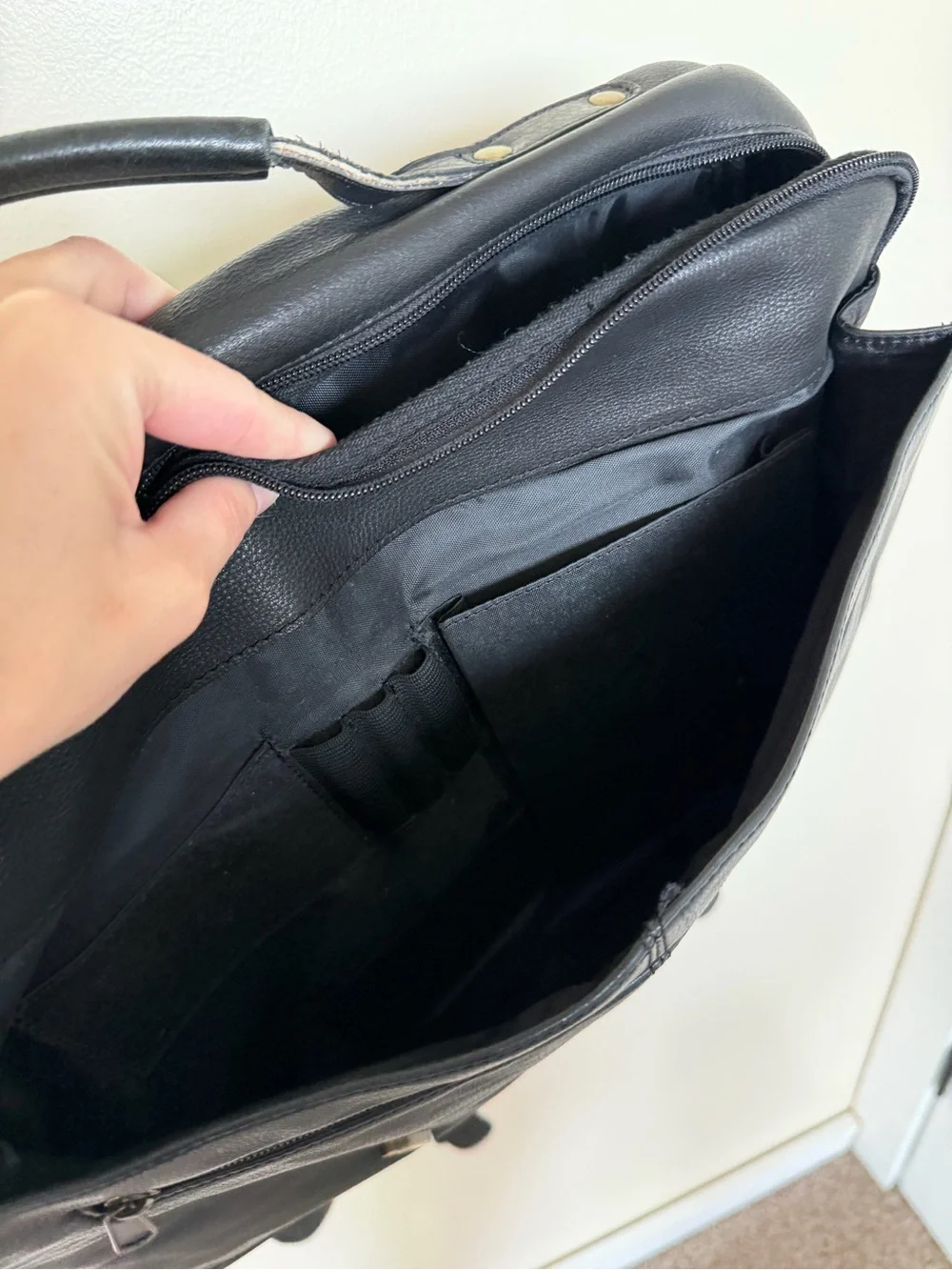 Wilsons Leather good photos